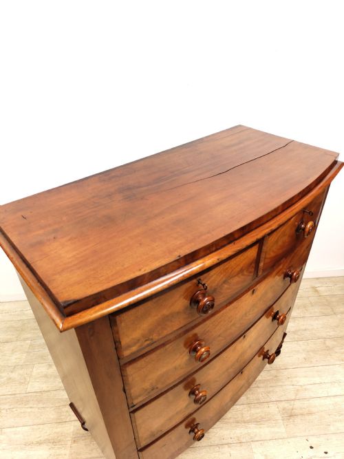 ANTIQUE VICTORIAN MAHOGANY BOW FRONT CHEST OF DRAWERS - ADDITIONAL PHOTO 17