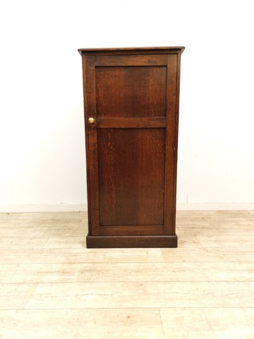 ANTIQUE EARLY 20TH CENTURY SOLID OAK SCHOOL CUPBOARD FROM AMPLEFORTH COLLEGE YORKSHIRE - ADDITIONAL PHOTO 10