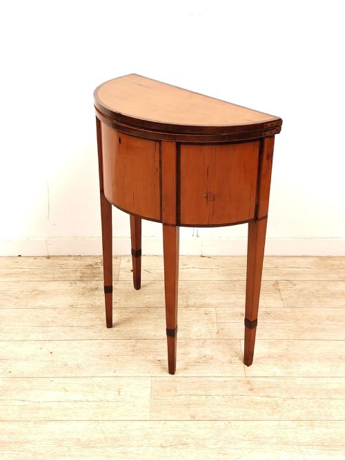 ANTIQUE LATE 18TH CENTURY SATINWOOD FOLD OVER DEMI LUNE GAMES TABLE - ADDITIONAL PHOTO 8