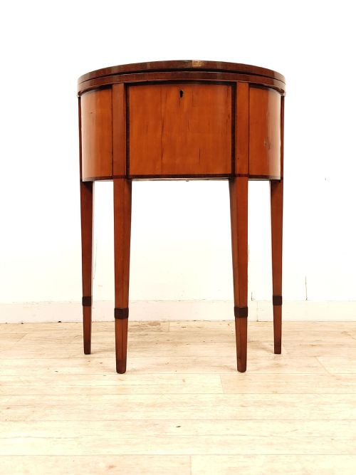 ANTIQUE LATE 18TH CENTURY SATINWOOD FOLD OVER DEMI LUNE GAMES TABLE - ADDITIONAL PHOTO 11