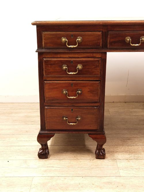 ANTIQUE EDWARDIAN CHIPPENDALE STYLE SOLID WALNUT LEATHER TOP PEDESTAL DESK - ADDITIONAL PHOTO 2
