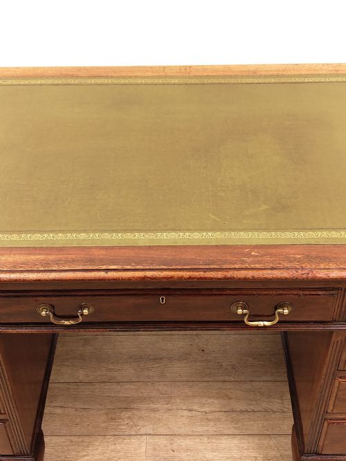ANTIQUE EDWARDIAN CHIPPENDALE STYLE SOLID WALNUT LEATHER TOP PEDESTAL DESK - ADDITIONAL PHOTO 7