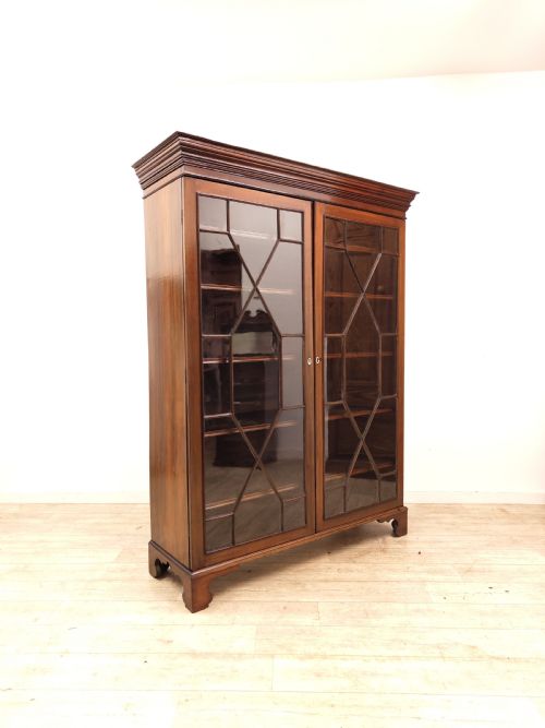 LARGE ANTIQUE SOLID MAHOGANY LATE GEORGIAN ASTRAGAL GLAZED ADJUSTABLE BOOKCASE - ADDITIONAL PHOTO 6