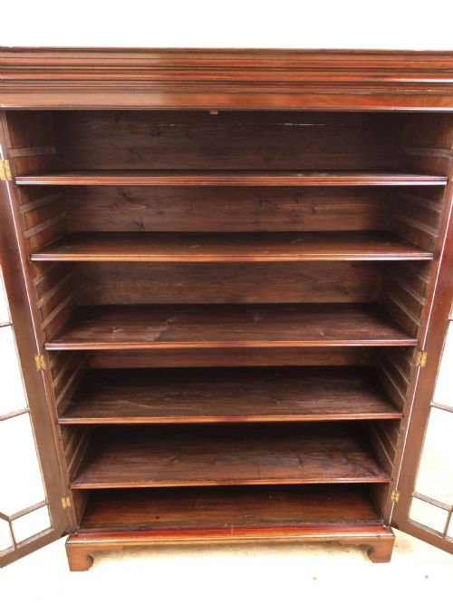 LARGE ANTIQUE SOLID MAHOGANY LATE GEORGIAN ASTRAGAL GLAZED ADJUSTABLE BOOKCASE - ADDITIONAL PHOTO 7