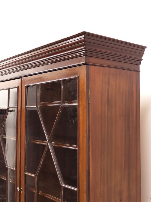 LARGE ANTIQUE SOLID MAHOGANY LATE GEORGIAN ASTRAGAL GLAZED ADJUSTABLE BOOKCASE - ADDITIONAL PHOTO 9