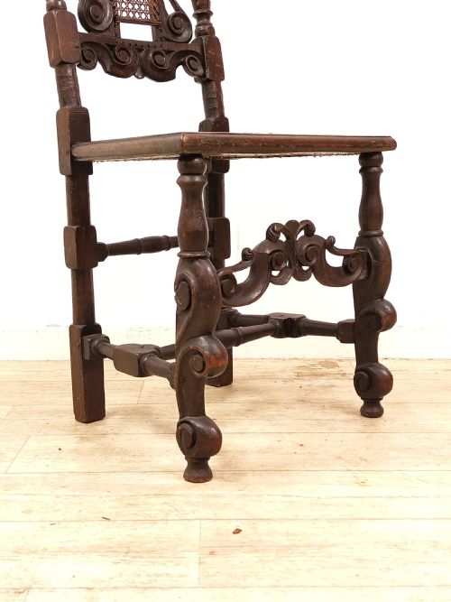 MATCHING PAIR OF ANTIQUE ORIGINAL 17TH CENTURY CAROLEAN CHARLES II WALNUT CANE CARVED CHAIRS - ADDITIONAL PHOTO 5