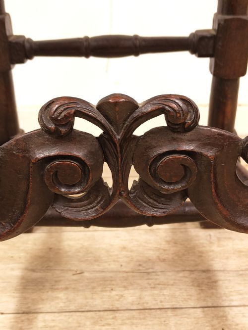 MATCHING PAIR OF ANTIQUE ORIGINAL 17TH CENTURY CAROLEAN CHARLES II WALNUT CANE CARVED CHAIRS - ADDITIONAL PHOTO 6