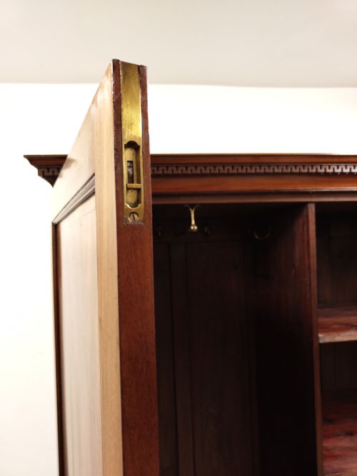 ANTIQUE EDWARDIAN SOLID MAHOGANY DOUBLE WARDROBE LINEN PRESS ARMOIRE COMPACTUM - ADDITIONAL PHOTO 2