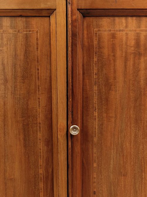 ANTIQUE EDWARDIAN INLAID SOLID MAHOGANY DWARF LINEN CUPBOARD PRESS - ADDITIONAL PHOTO 2