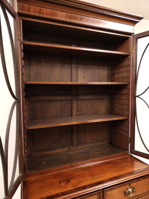 ANTIQUE EDWARDIAN MAHOGANY ASTRAGAL GLAZED ADJUSTABLE BOOKCASE ON CUPBOARD - ADDITIONAL PHOTO 4