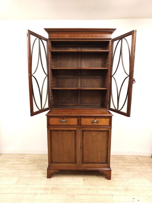 ANTIQUE EDWARDIAN MAHOGANY ASTRAGAL GLAZED ADJUSTABLE BOOKCASE ON CUPBOARD - ADDITIONAL PHOTO 14
