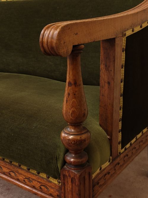 ANTIQUE VICTORIAN SOLID CARVED WALNUT FRAMED COUNTRY HOUSE SOFA SETTEE - ADDITIONAL PHOTO 3