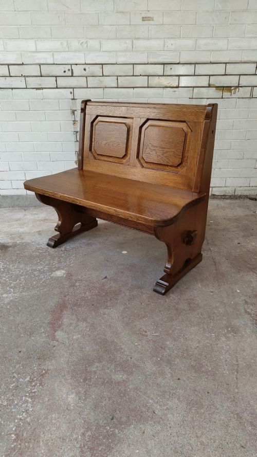 antique arts crafts two seater golden oak settle bench - CATEGORY: ANTIQUE FURNITURE - DATED 1920