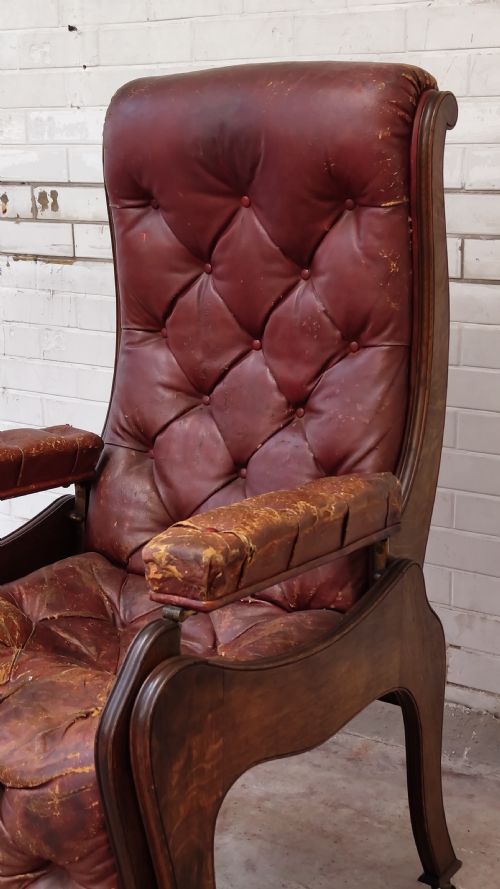 ANTIQUE VICTORIAN OAK READING RECLINING ARMCHAIR IN ORIGINAL MOROCCAN DISTRESSED LEATHER BY JAS SHOOLBRED - ADDITIONAL PHOTO 4