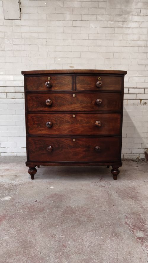 ANTIQUE VICTORIAN FLAME MAHOGANY BOW FRONT CHEST OF DRAWERS - ADDITIONAL PHOTO 2