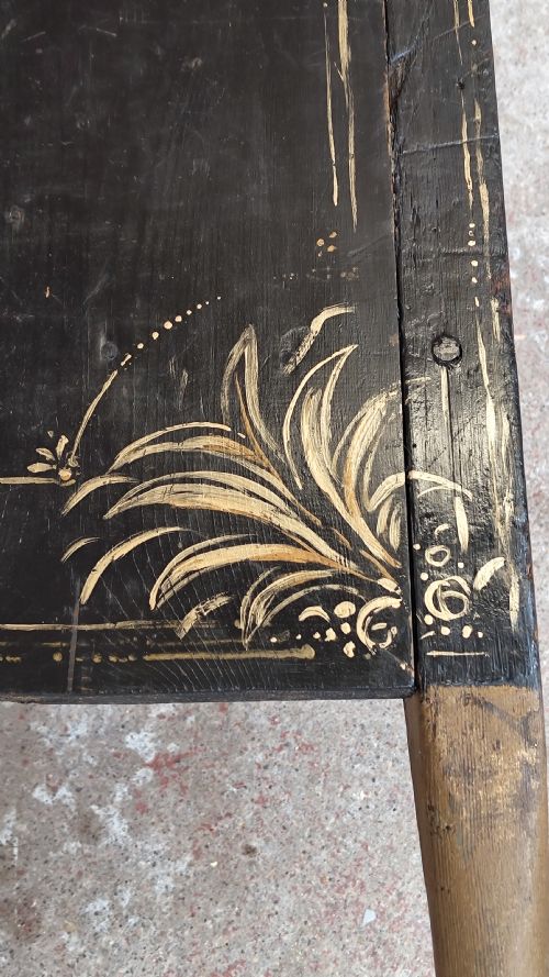 ANTIQUE VICTORIAN PINE EBONISED AND GILDED PIG STRETCHER COFFEE TABLE - ADDITIONAL PHOTO 2