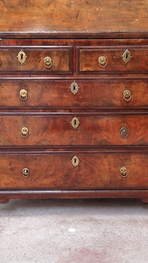 ANTIQUE QUEEN ANNE PERIOD SOLID WALNUT WRITING BUREAU ON CHEST - ADDITIONAL PHOTO 17