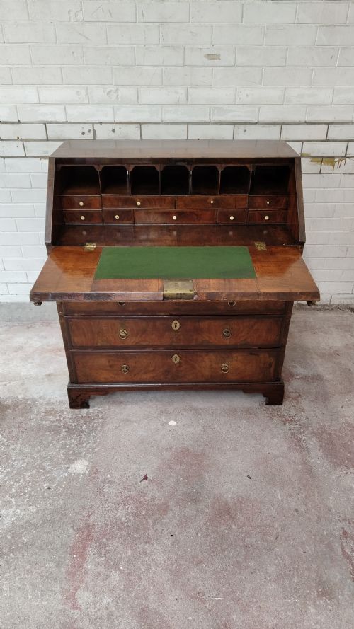 ANTIQUE QUEEN ANNE PERIOD SOLID WALNUT WRITING BUREAU ON CHEST - ADDITIONAL PHOTO 4