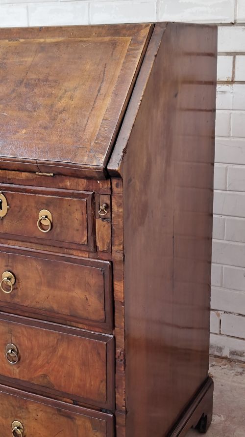 ANTIQUE QUEEN ANNE PERIOD SOLID WALNUT WRITING BUREAU ON CHEST - ADDITIONAL PHOTO 9