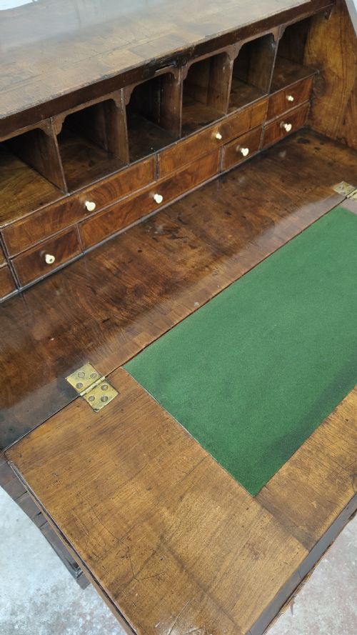 ANTIQUE QUEEN ANNE PERIOD SOLID WALNUT WRITING BUREAU ON CHEST - ADDITIONAL PHOTO 13