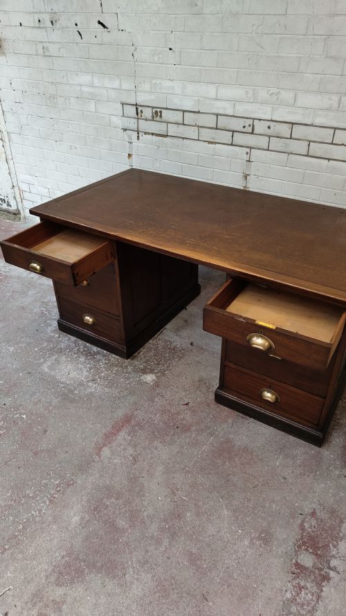 ANTIQUE SOLID OAK EX GOVERNMENT LEATHER TOP PEDESTAL DESK - ADDITIONAL PHOTO 14