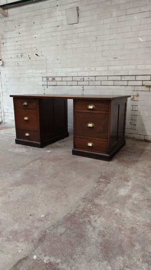 ANTIQUE SOLID OAK EX GOVERNMENT LEATHER TOP PEDESTAL DESK - ADDITIONAL PHOTO 7