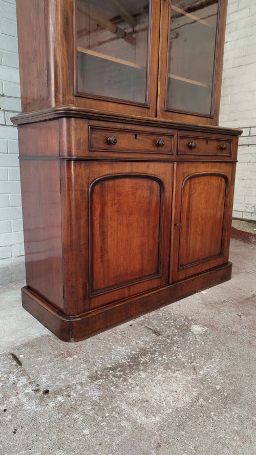 ANTIQUE VICTORIAN MAHOGANY GLAZED ADJUSTABLE BOOKCASE ON CUPBOARD - ADDITIONAL PHOTO 9