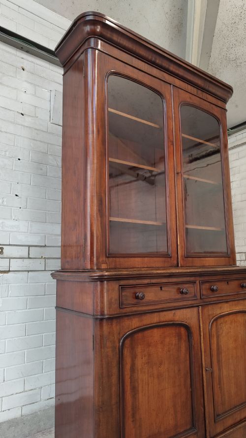 ANTIQUE VICTORIAN MAHOGANY GLAZED ADJUSTABLE BOOKCASE ON CUPBOARD - ADDITIONAL PHOTO 15