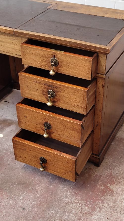 ANTIQUE VICTORIAN MAHOGANY LEATHER TOP SHIPS DESK PURPORTEDLY FROM THE LAST CZAR OF RUSSIA'S YACHT - ADDITIONAL PHOTO 1