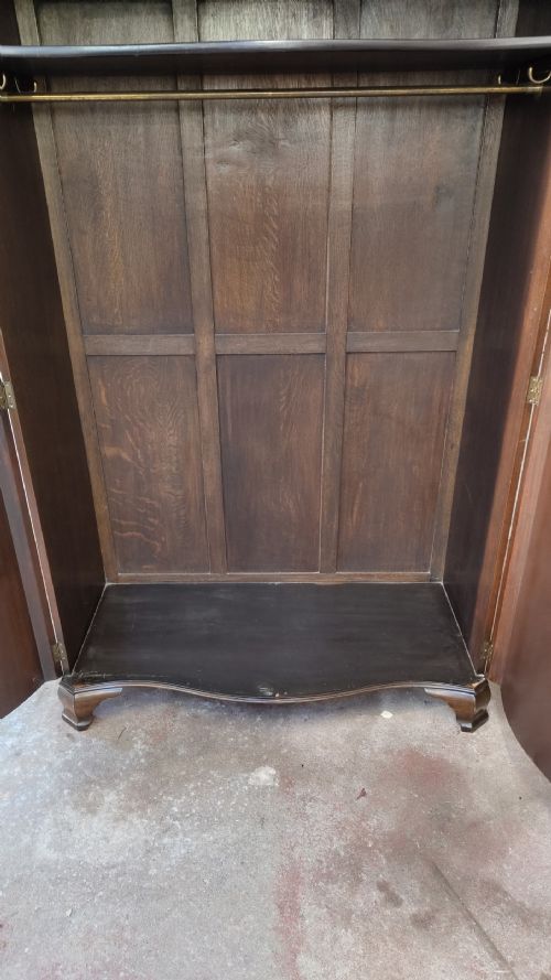 ANTIQUE EDWARDIAN SOLID MAHOGANY SERPENTINE DOUBLE WARDROBE ARMOIRE COMPACTUM - ADDITIONAL PHOTO 1