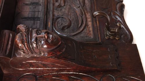 ANTIQUE VICTORIAN CARVED OAK FLEMISH COAT RACK - ADDITIONAL PHOTO 4