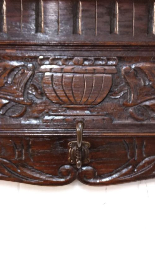 ANTIQUE VICTORIAN CARVED OAK FLEMISH COAT RACK - ADDITIONAL PHOTO 9