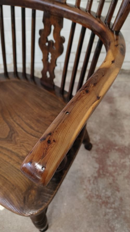 ANTIQUE 19TH CENTURY ELM YEW WOOD HIGH SPLAT BACK WINDSOR ARM CHAIR - ADDITIONAL PHOTO 4