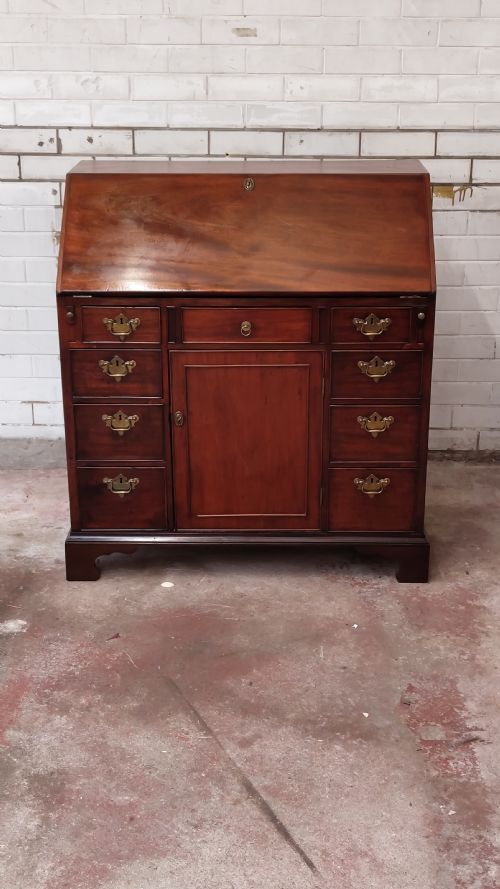 ANTIQUE GEORGIAN SOLID MAHOGANY WRITING BUREAU CHEST - ADDITIONAL PHOTO 2