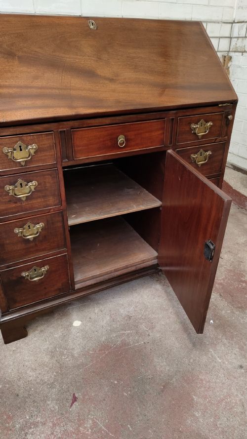 ANTIQUE GEORGIAN SOLID MAHOGANY WRITING BUREAU CHEST - ADDITIONAL PHOTO 1