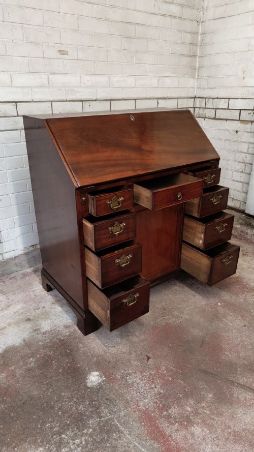 ANTIQUE GEORGIAN SOLID MAHOGANY WRITING BUREAU CHEST - ADDITIONAL PHOTO 8