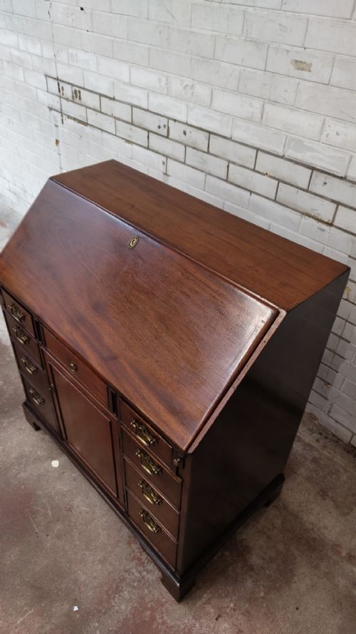 ANTIQUE GEORGIAN SOLID MAHOGANY WRITING BUREAU CHEST - ADDITIONAL PHOTO 9