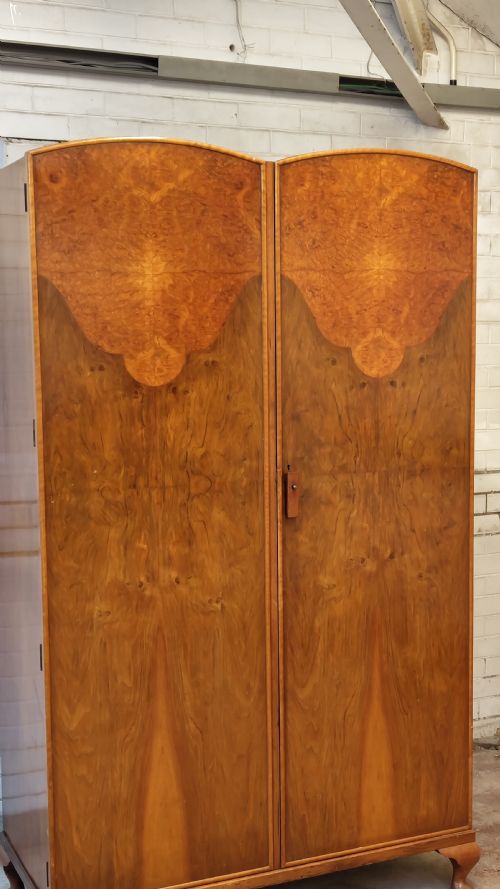 ANTIQUE ART DECO BOOKMATCHED BURR WALNUT DOUBLE WARDROBE ARMOIRE - ADDITIONAL PHOTO 7