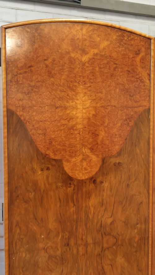 ANTIQUE ART DECO BOOKMATCHED BURR WALNUT DOUBLE WARDROBE ARMOIRE - ADDITIONAL PHOTO 14