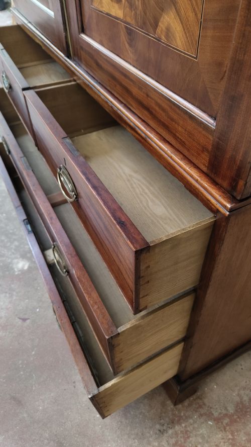 ANTIQUE GEORGIAN REGENCY FLAME MAHOGANY LINEN PRESS ARMOIRE COMPACTUM - ADDITIONAL PHOTO 10