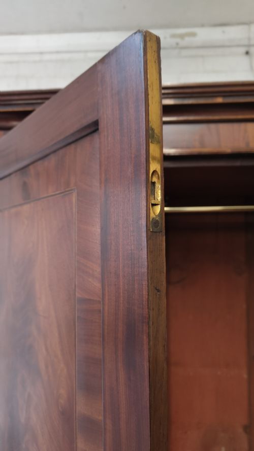 ANTIQUE GEORGIAN REGENCY FLAME MAHOGANY LINEN PRESS ARMOIRE COMPACTUM - ADDITIONAL PHOTO 11