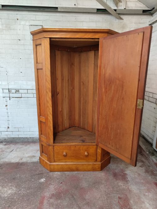 ANTIQUE VICTORIAN SATINWOOD BIRCH CORNER WARDROBE COMPACTUM ARMOIRE - ADDITIONAL PHOTO 12