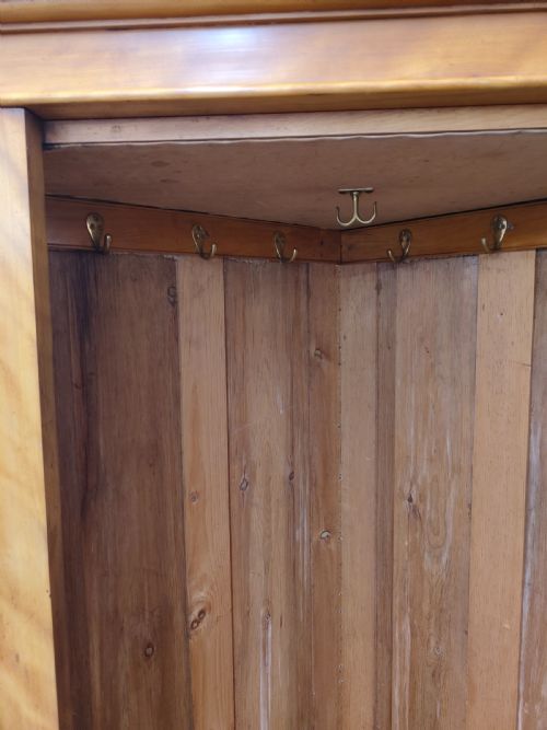 ANTIQUE VICTORIAN SATINWOOD BIRCH CORNER WARDROBE COMPACTUM ARMOIRE - ADDITIONAL PHOTO 1