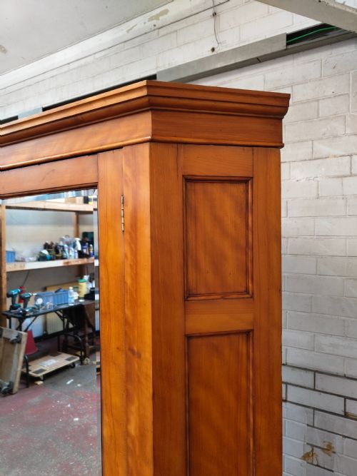 ANTIQUE VICTORIAN SATINWOOD BIRCH CORNER WARDROBE COMPACTUM ARMOIRE - ADDITIONAL PHOTO 11