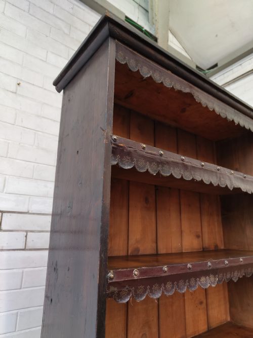 ANTIQUE VICTORIAN SCUMBLED PINE GOTHIC OPEN BOOKCASE - ADDITIONAL PHOTO 1