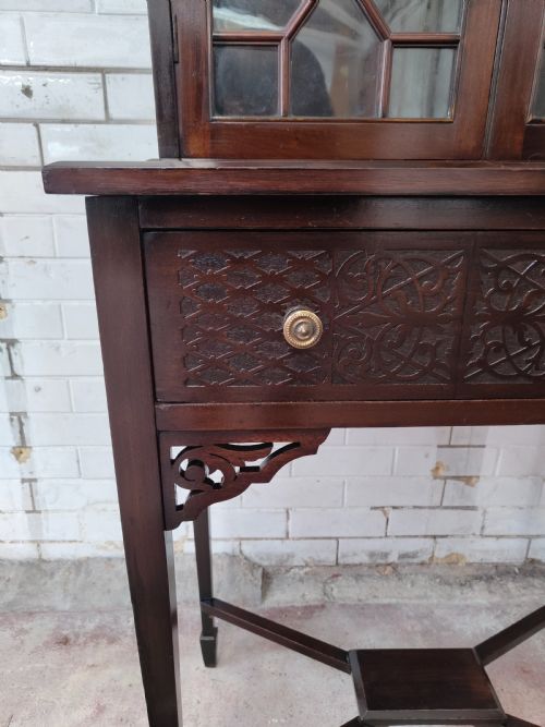 ANTIQUE EDWARDIAN CHIPPENDALE STYLE MAHOGANY DISPLAY CABINET ON STAND - ADDITIONAL PHOTO 4