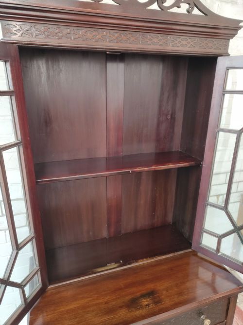 ANTIQUE EDWARDIAN CHIPPENDALE STYLE MAHOGANY DISPLAY CABINET ON STAND - ADDITIONAL PHOTO 5