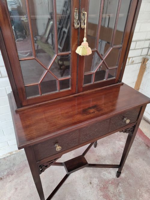 ANTIQUE EDWARDIAN CHIPPENDALE STYLE MAHOGANY DISPLAY CABINET ON STAND - ADDITIONAL PHOTO 12