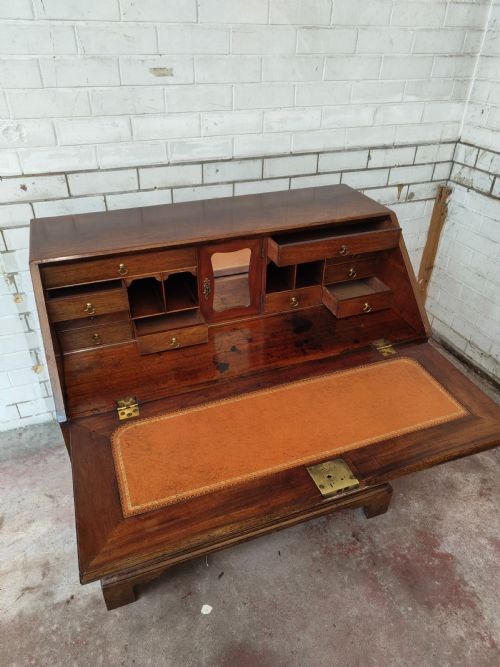 SUPERB ANTIQUE GEORGIAN SOLID MAHOGANY WRITING BUREAU CHEST - ADDITIONAL PHOTO 2