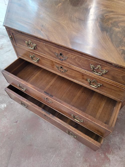 SUPERB ANTIQUE GEORGIAN SOLID MAHOGANY WRITING BUREAU CHEST - ADDITIONAL PHOTO 8